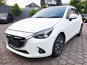 sewa mobil Mazda 2 harian bulanan 300 x 225 Semarang Jagoan Trans