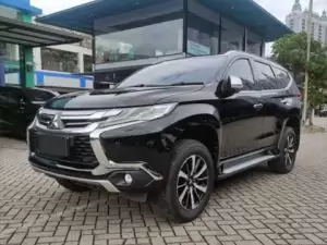 sewa mobil Mitsubishi pajero harian bulanan 300 x 225 Semarang Jagoan Trans